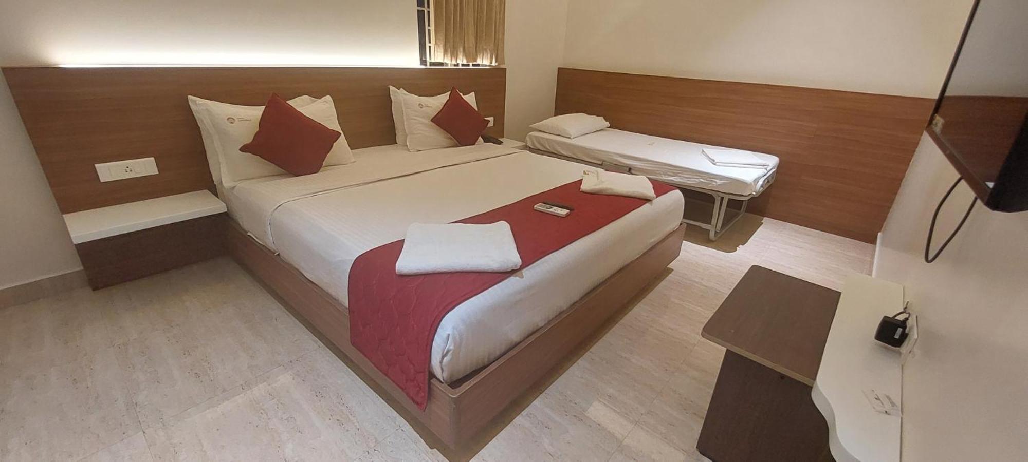 Hotel Amoha Palni Esterno foto